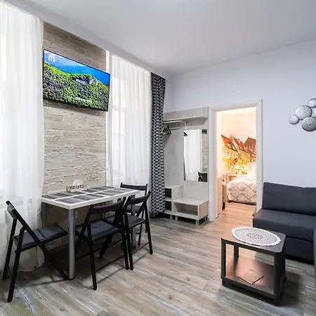 Okbrasov - Cosy In The Heart Of Old Town * Braşov