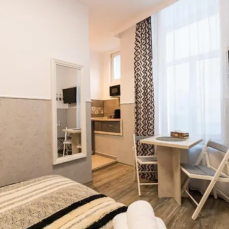 Okbrasov - Cosy In The Heart Of Old Town * Braşov